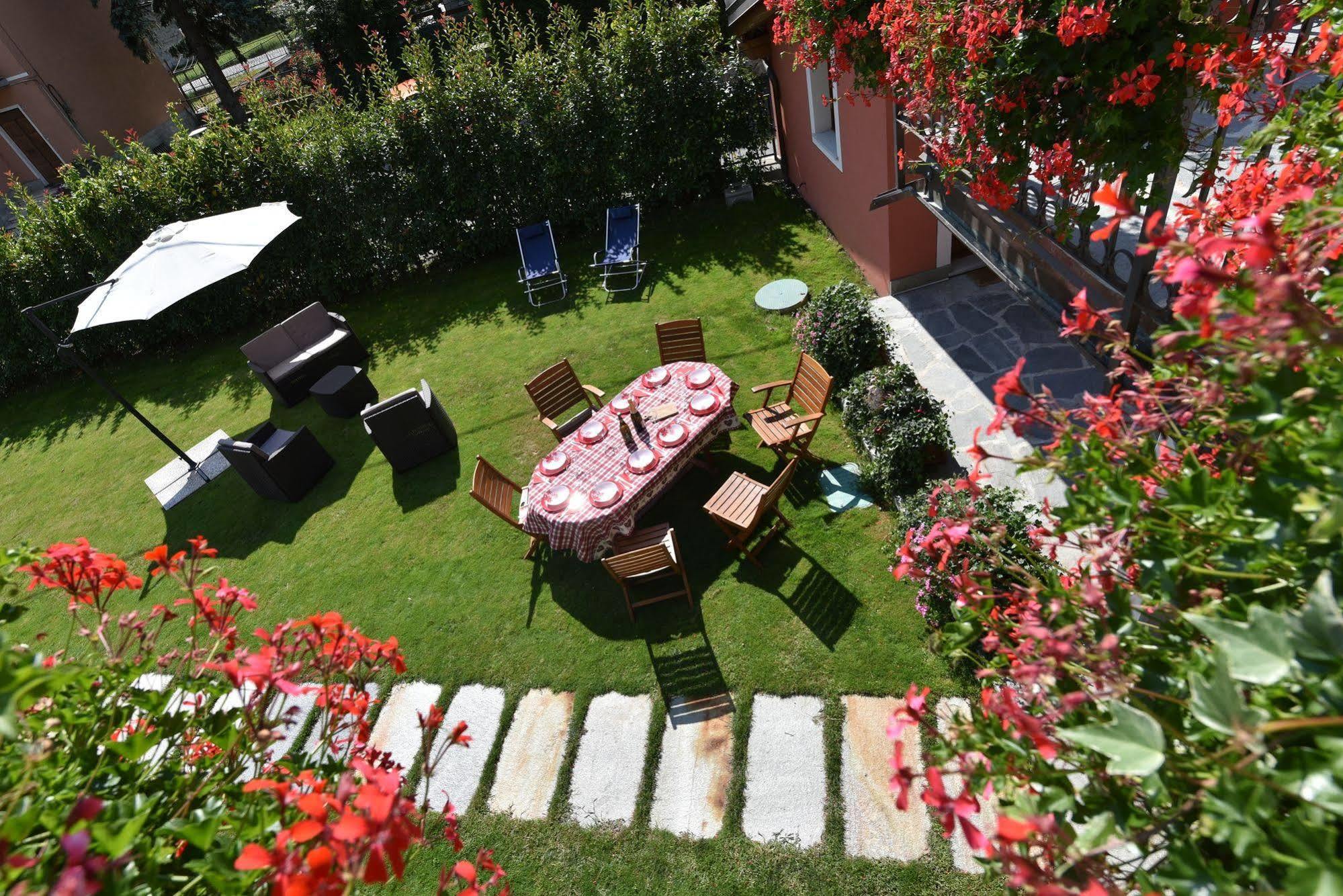 Villa Au Berceau Du Bien-Etre Chambave Esterno foto