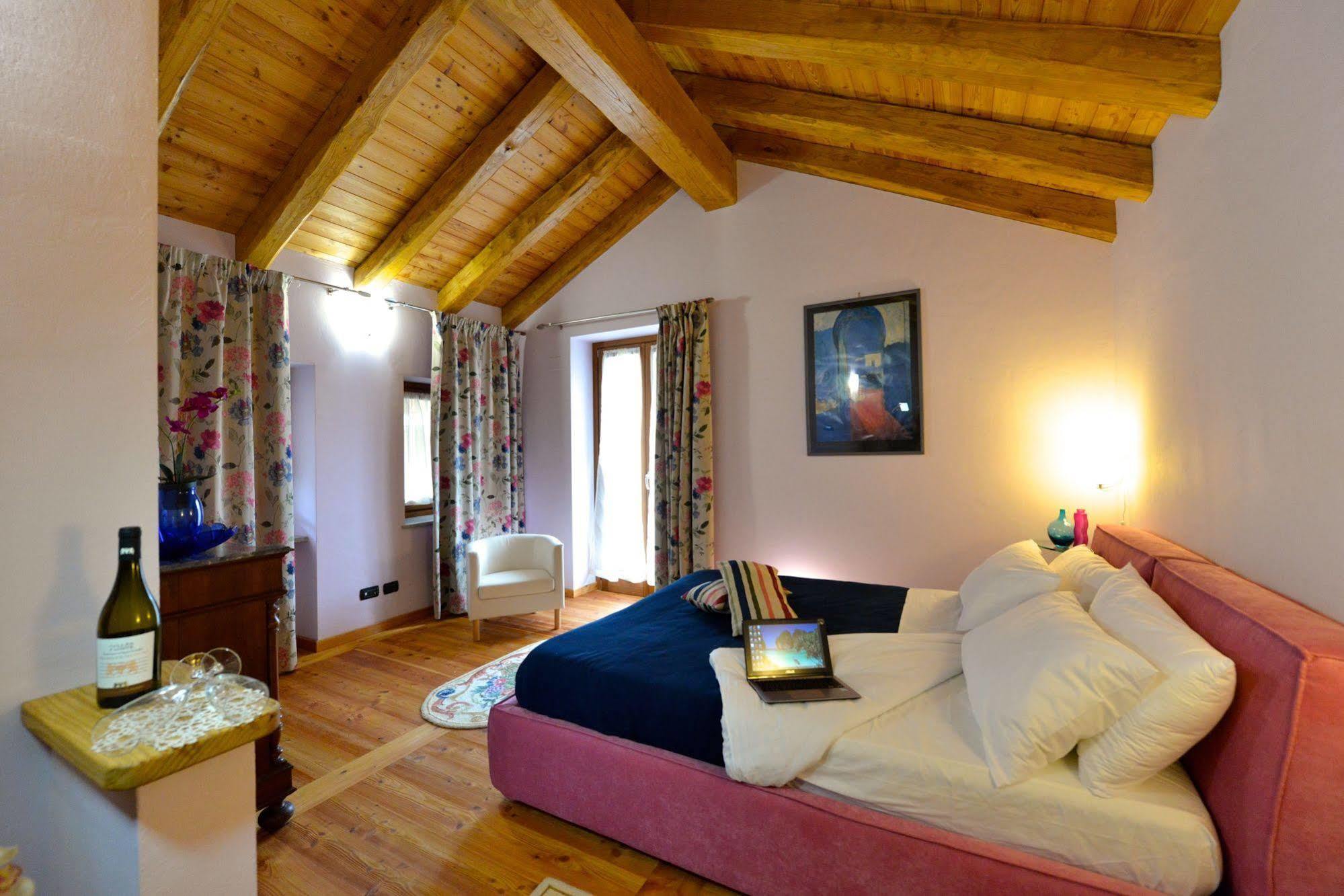 Villa Au Berceau Du Bien-Etre Chambave Esterno foto